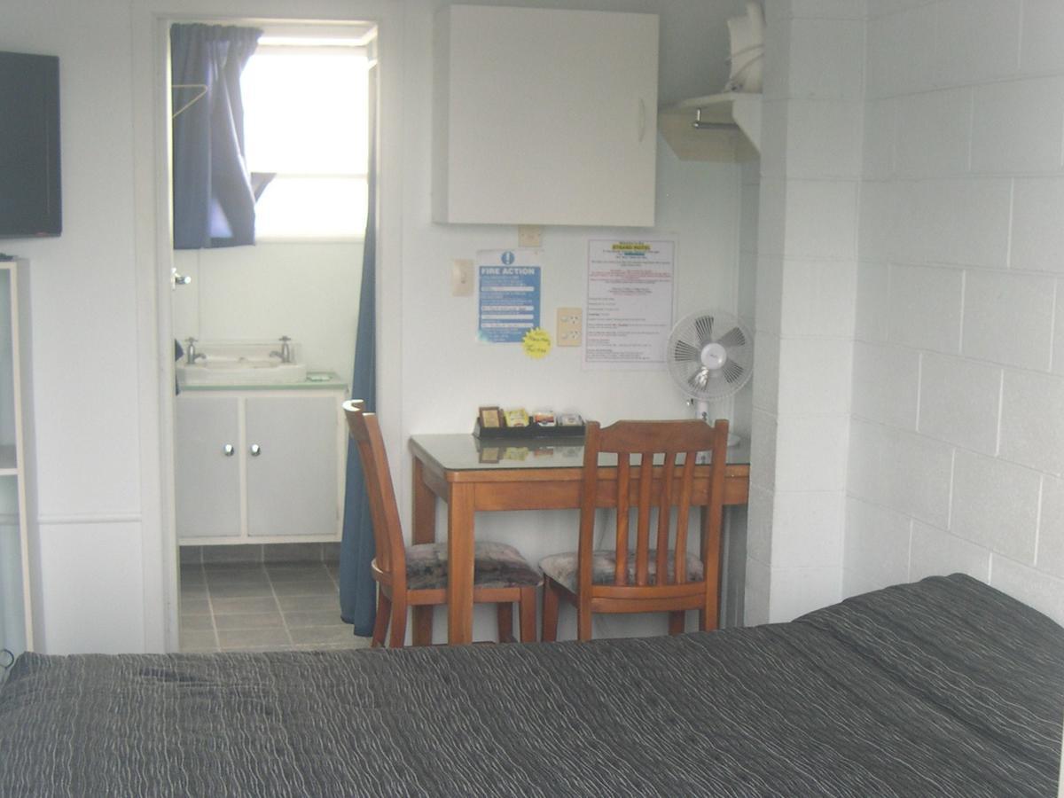 Strand Motel 陶朗加 外观 照片